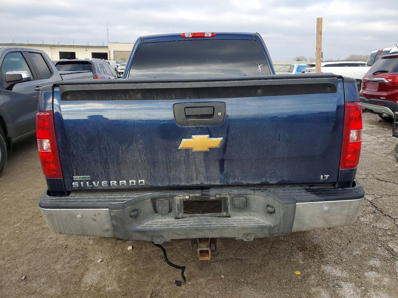 2010 CHEVROLET SILVERADO K1500 LT photo 6