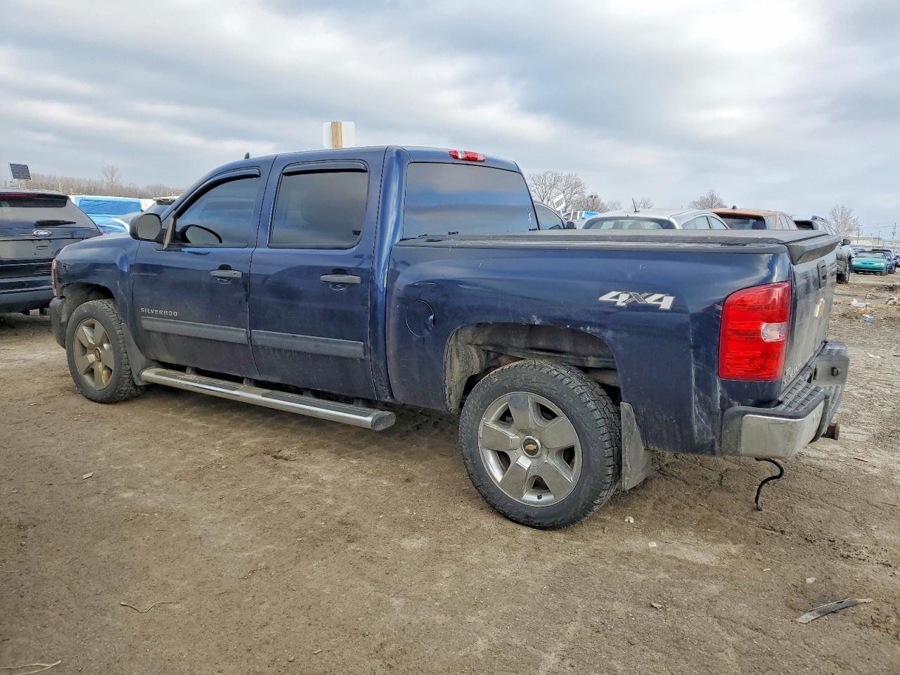 2010 CHEVROLET SILVERADO K1500 LT photo 2