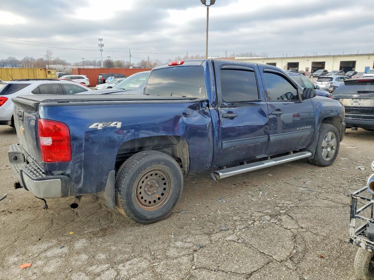2010 CHEVROLET SILVERADO K1500 LT photo 3