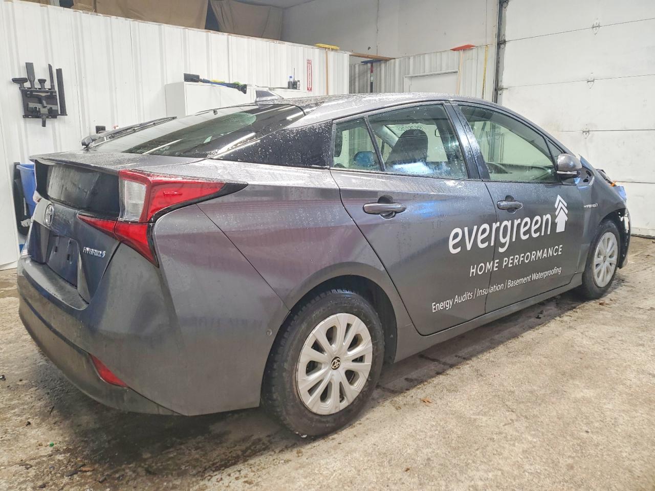 2019 TOYOTA PRIUS photo 3