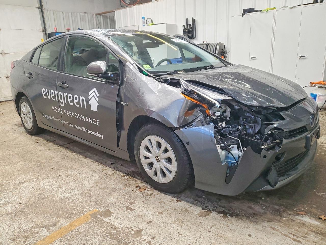 2019 TOYOTA PRIUS photo 4