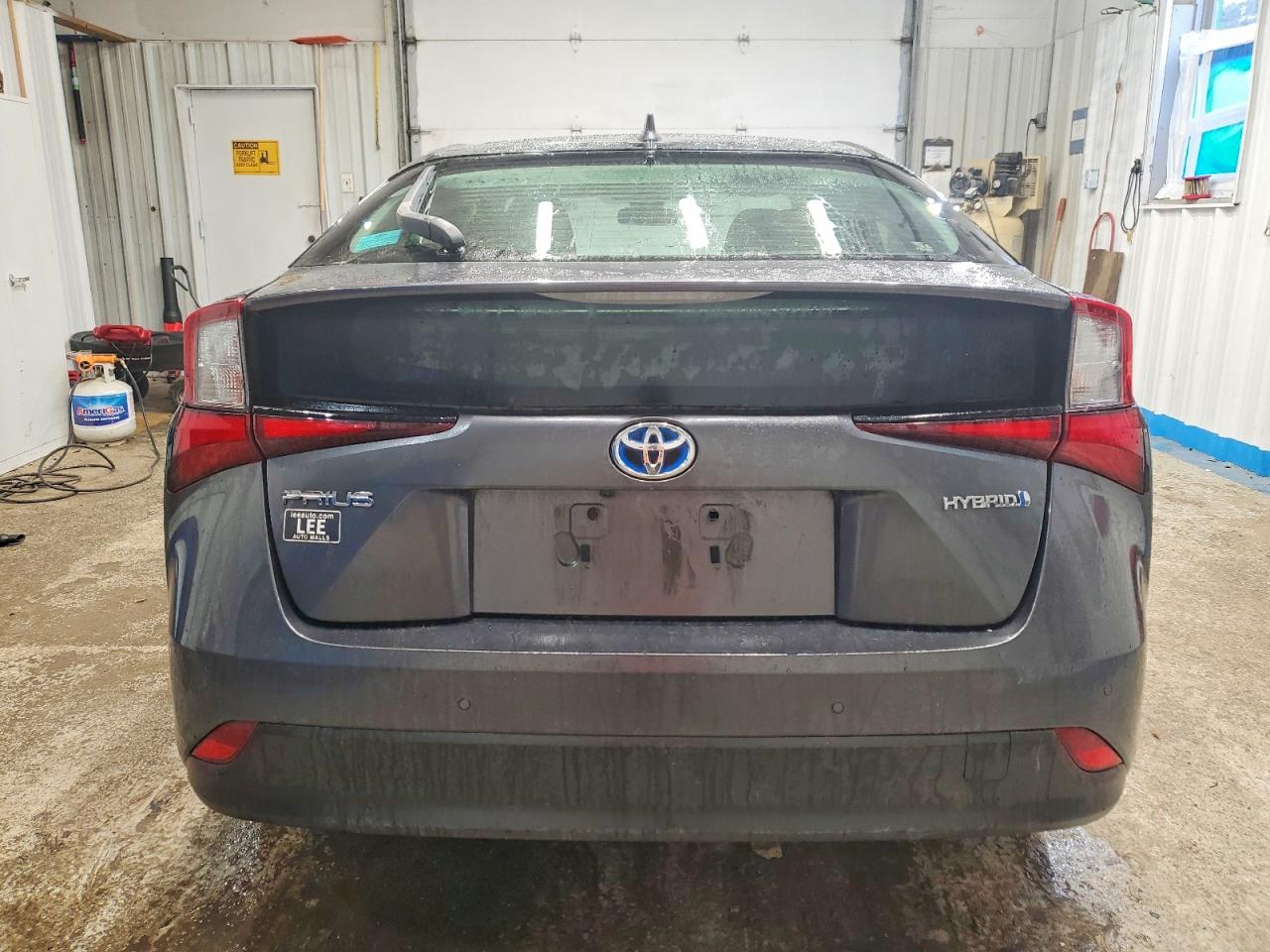 2019 TOYOTA PRIUS photo 6