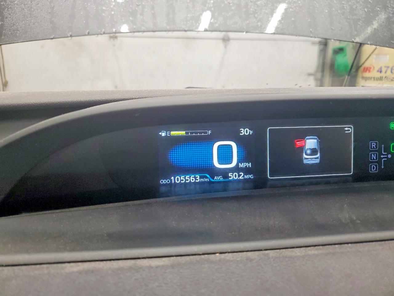 2019 TOYOTA PRIUS photo 9