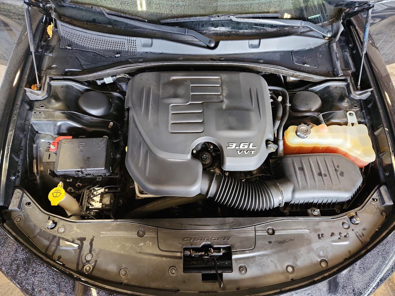 2015 DODGE CHARGER SXT photo 21