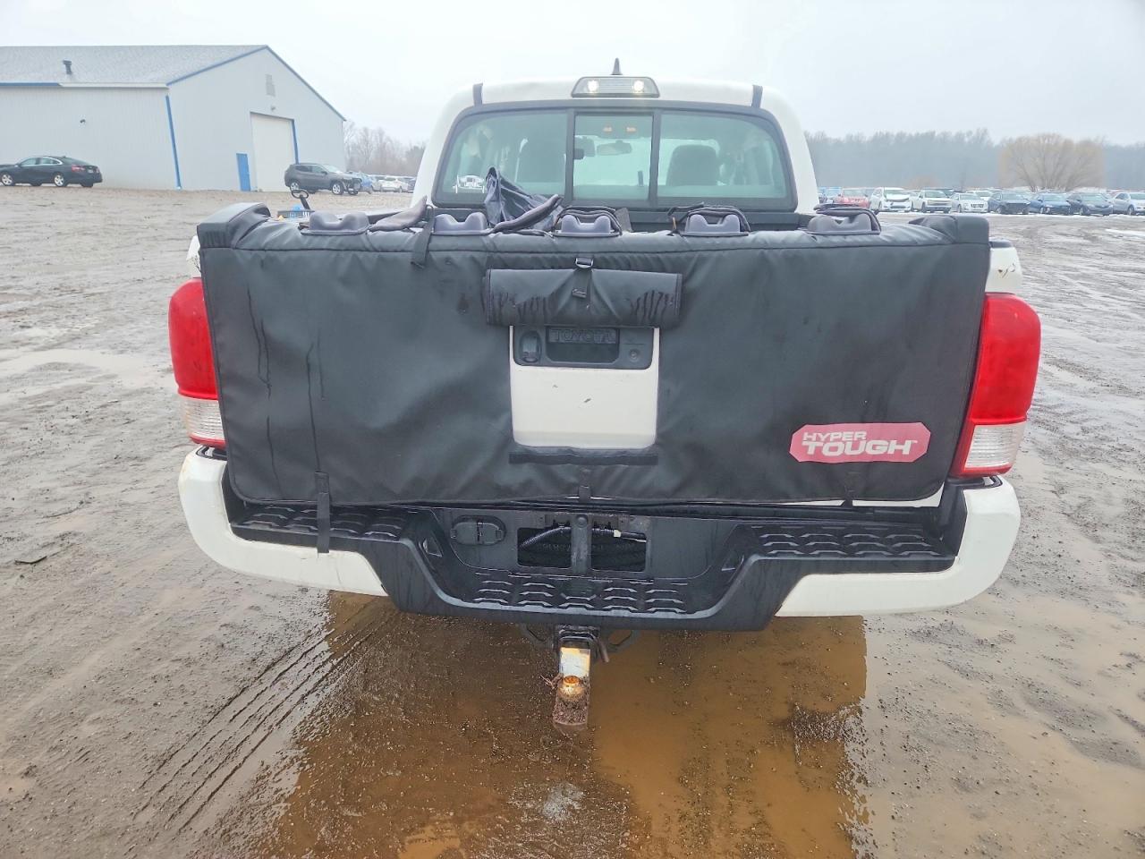 2017 TOYOTA TACOMA DOUBLE CAB photo 6