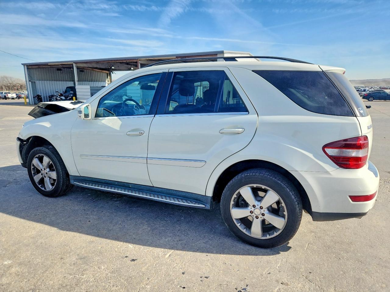 2011 MERCEDES-BENZ ML 350 photo 2