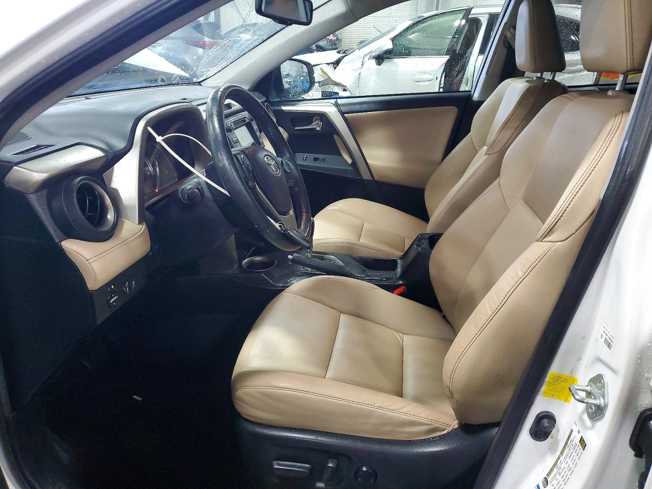2015 TOYOTA RAV4 LIMITED photo 7