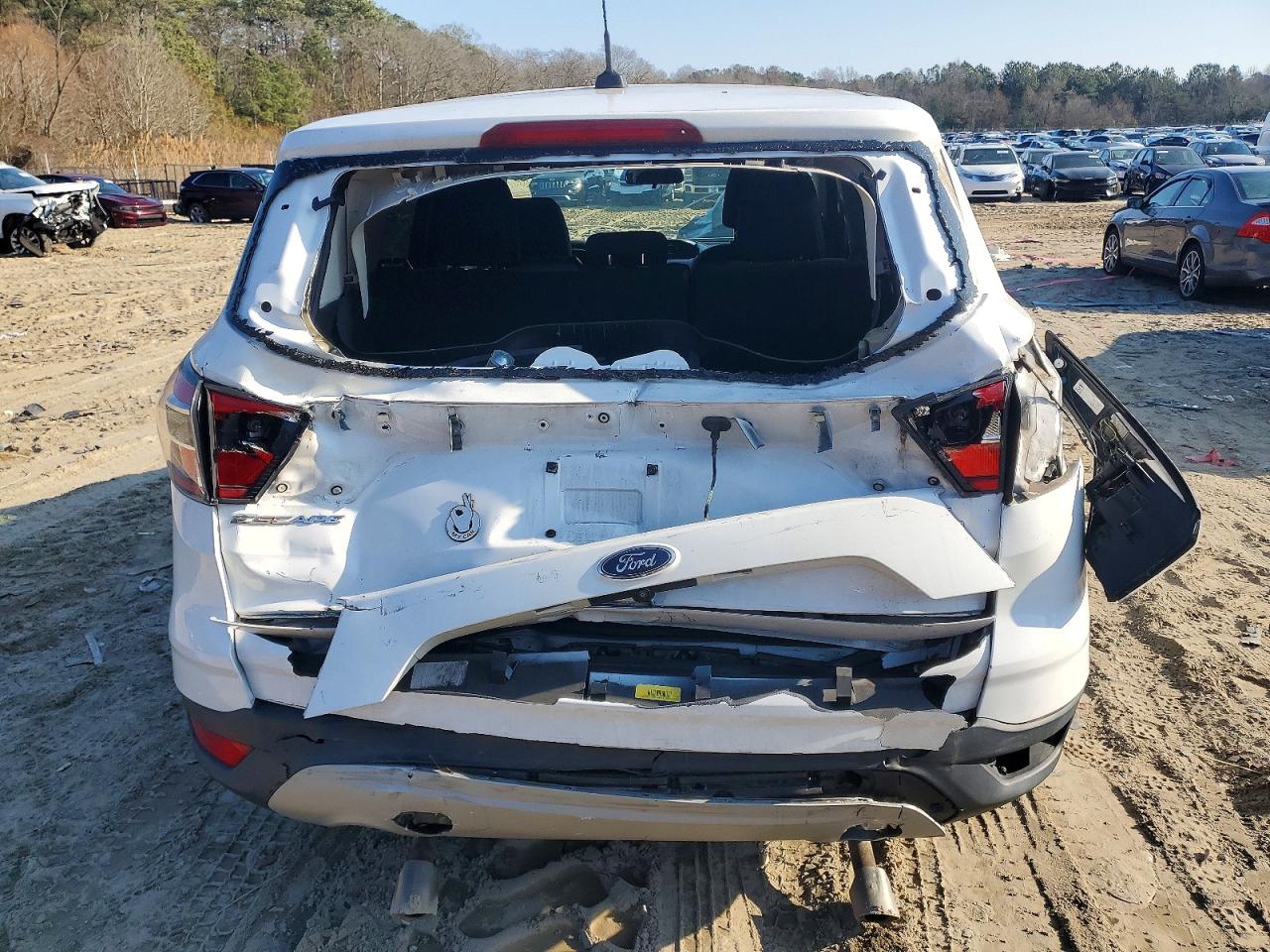2017 FORD ESCAPE SE photo 6