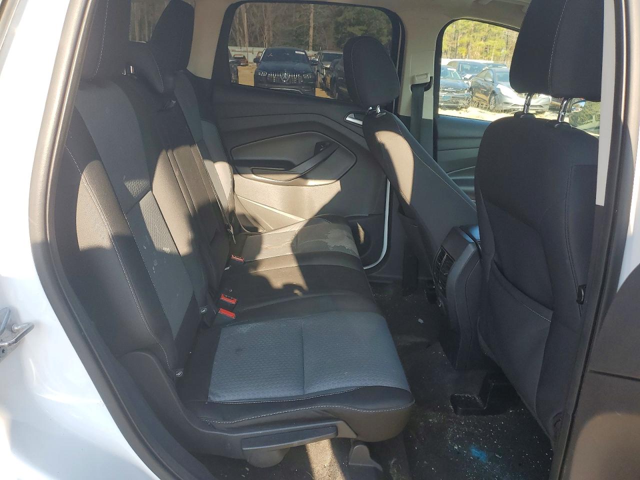 2017 FORD ESCAPE SE photo 11