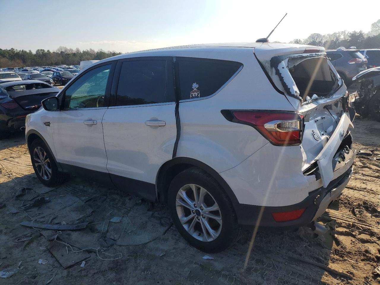 2017 FORD ESCAPE SE photo 2