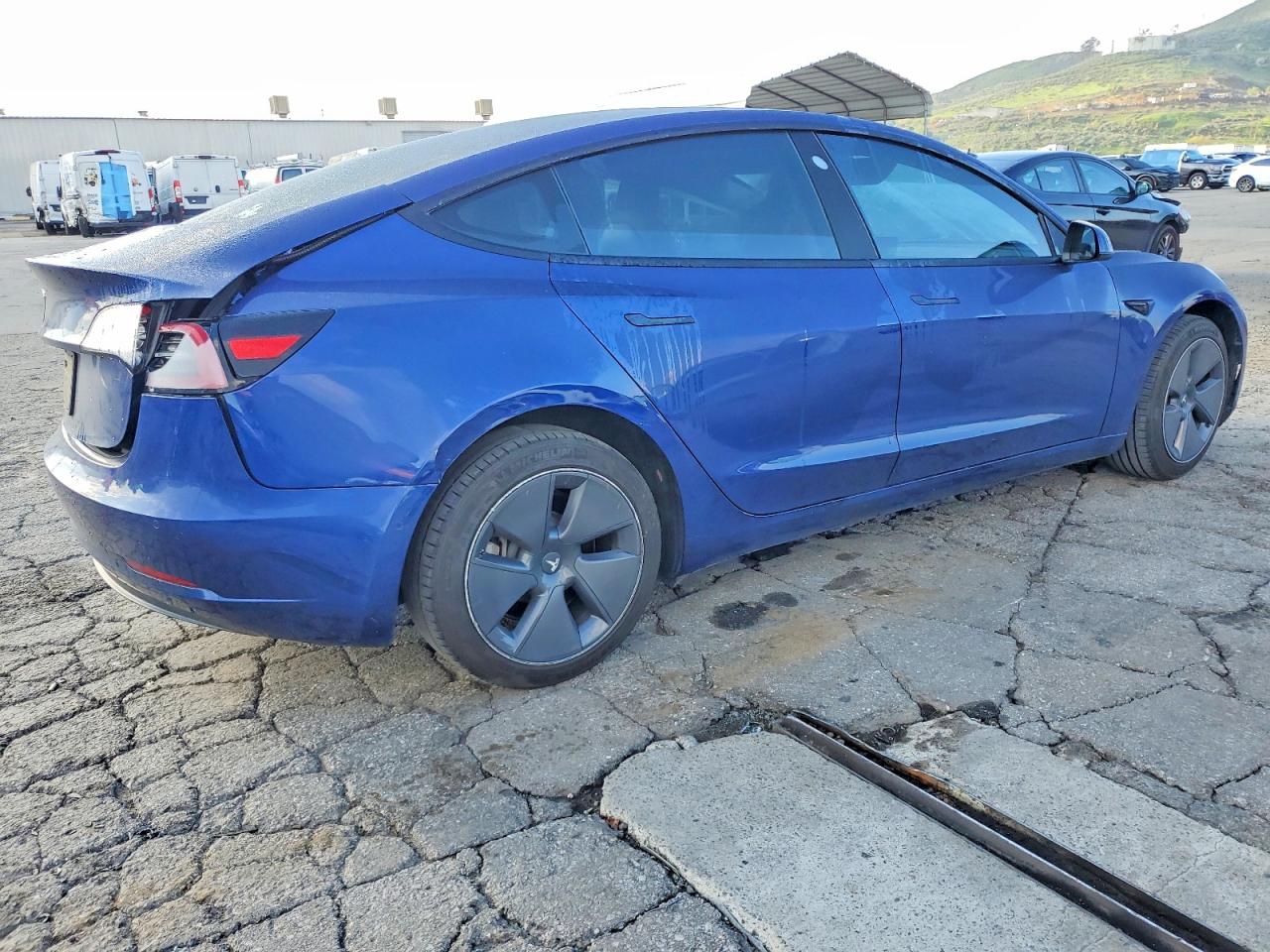 2022 TESLA MODEL 3 photo 3