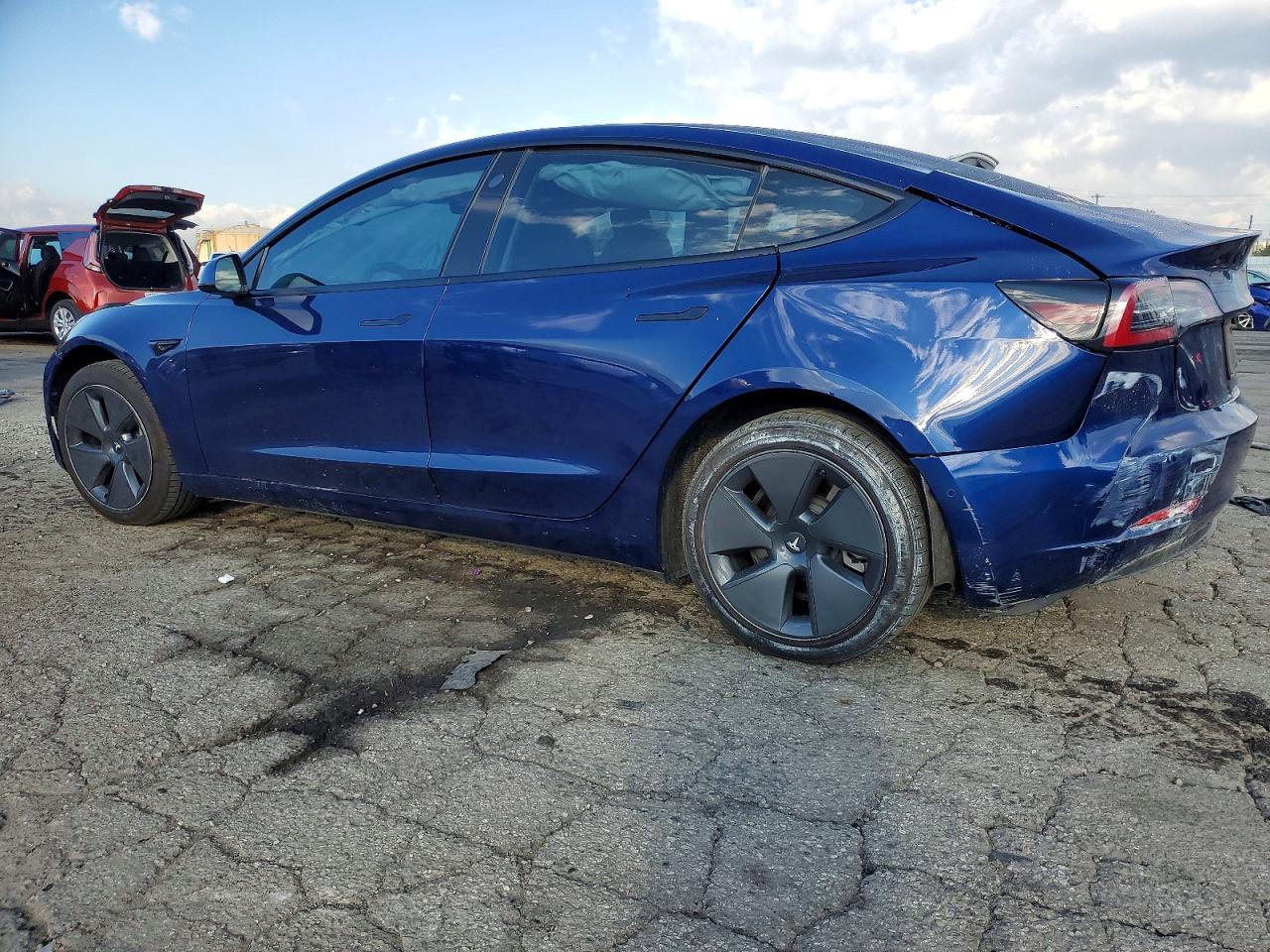 2022 TESLA MODEL 3 photo 2