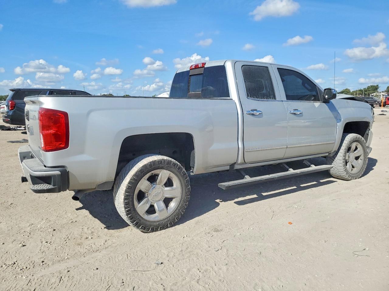2017 CHEVROLET SILVERADO K1500 LTZ photo 3