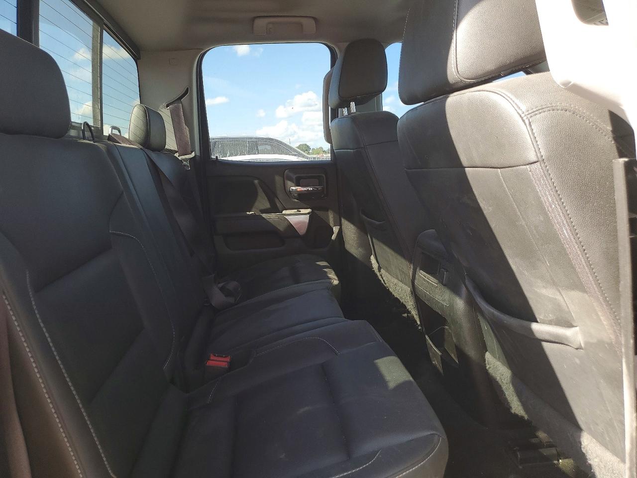 2017 CHEVROLET SILVERADO K1500 LTZ photo 10