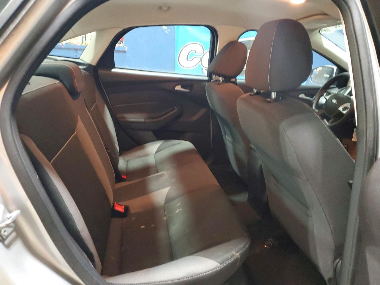 2014 FORD FOCUS SE photo 11