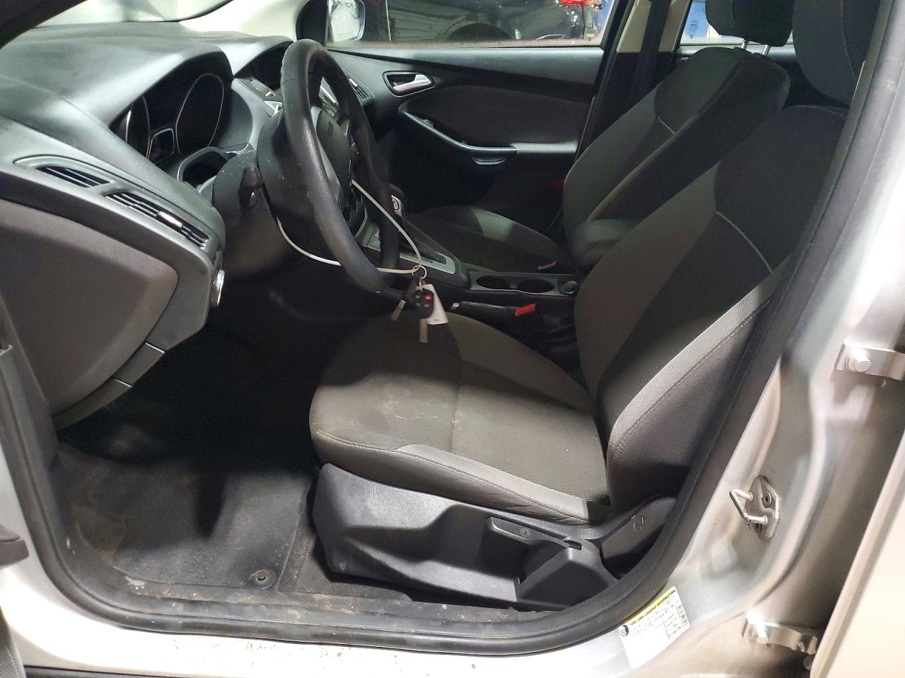 2014 FORD FOCUS SE photo 7