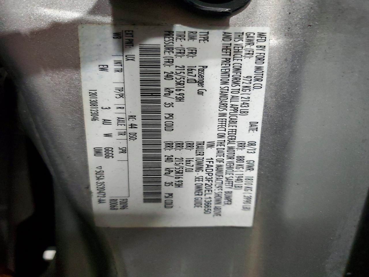 2014 FORD FOCUS SE photo 13