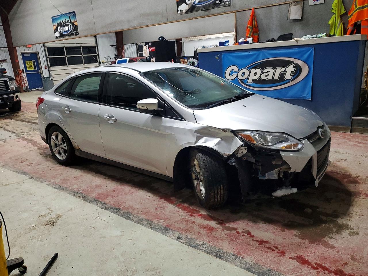 2014 FORD FOCUS SE photo 4