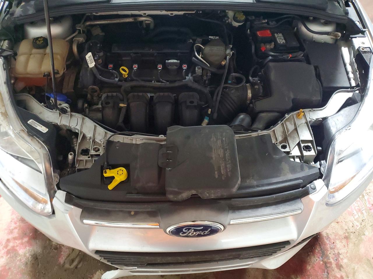 2014 FORD FOCUS SE photo 12