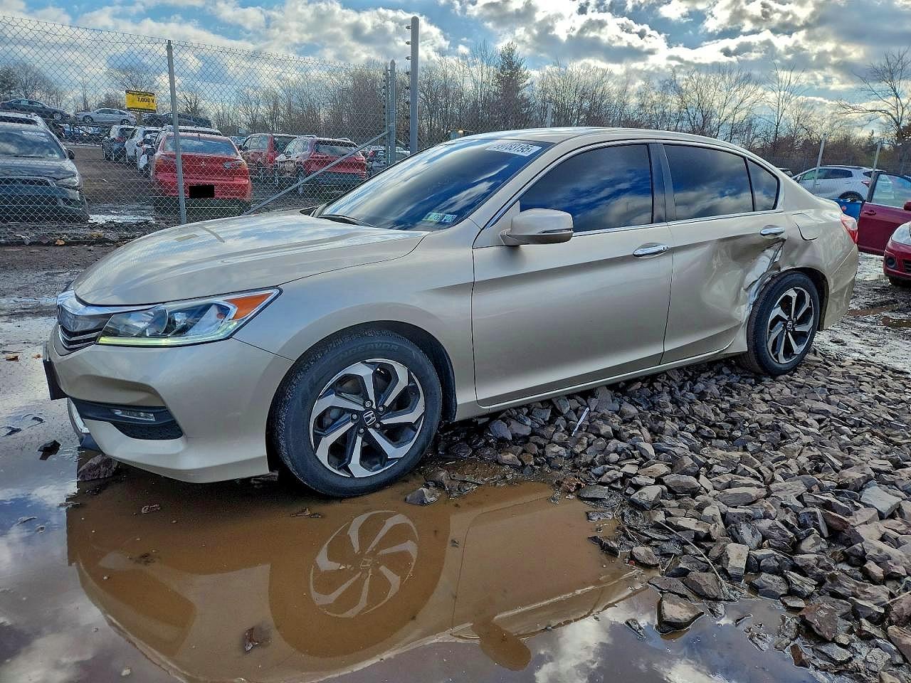 2016 HONDA ACCORD