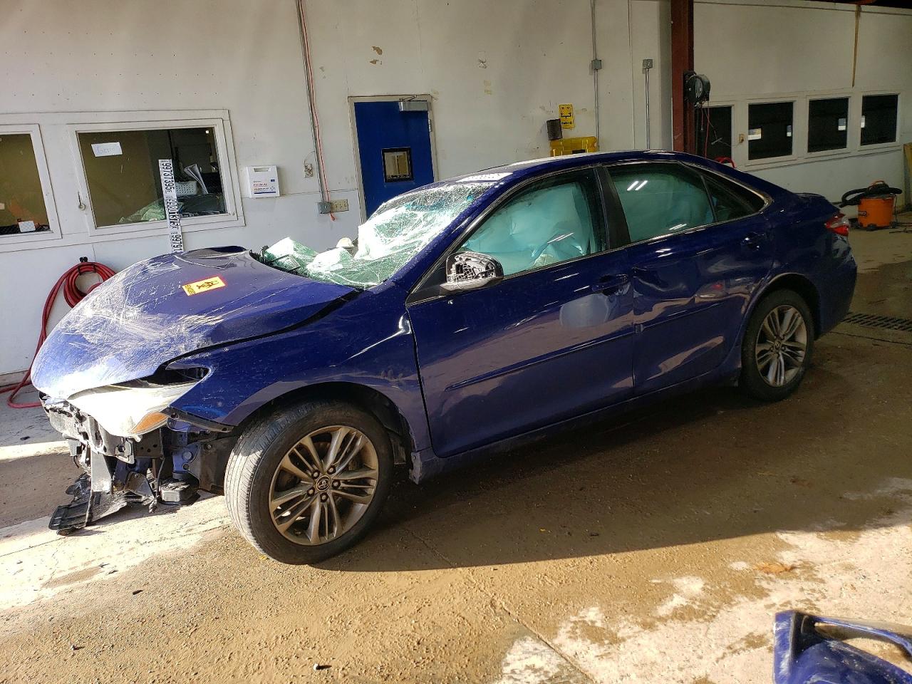 2015 TOYOTA CAMRY