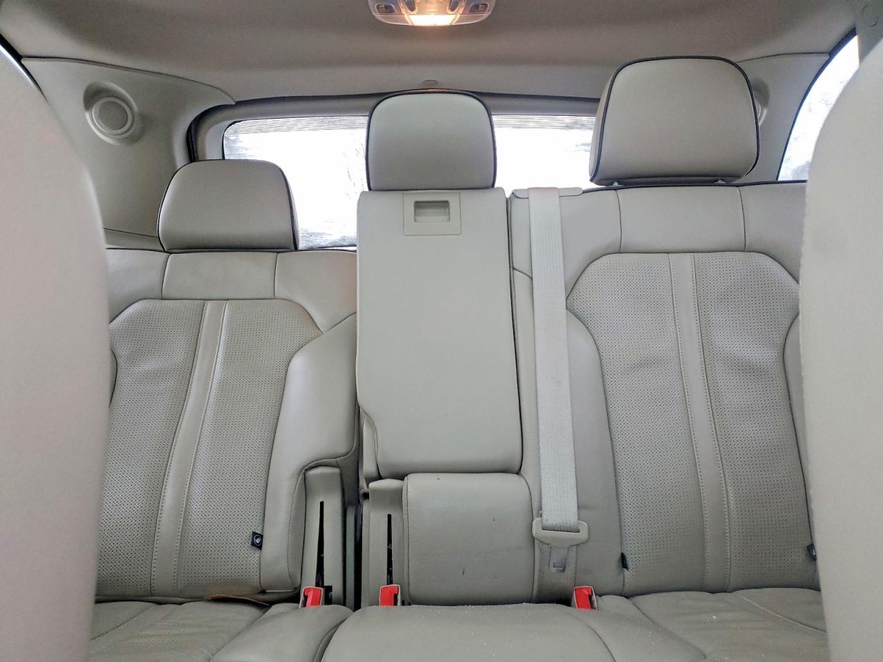 2011 LINCOLN MKX photo 10