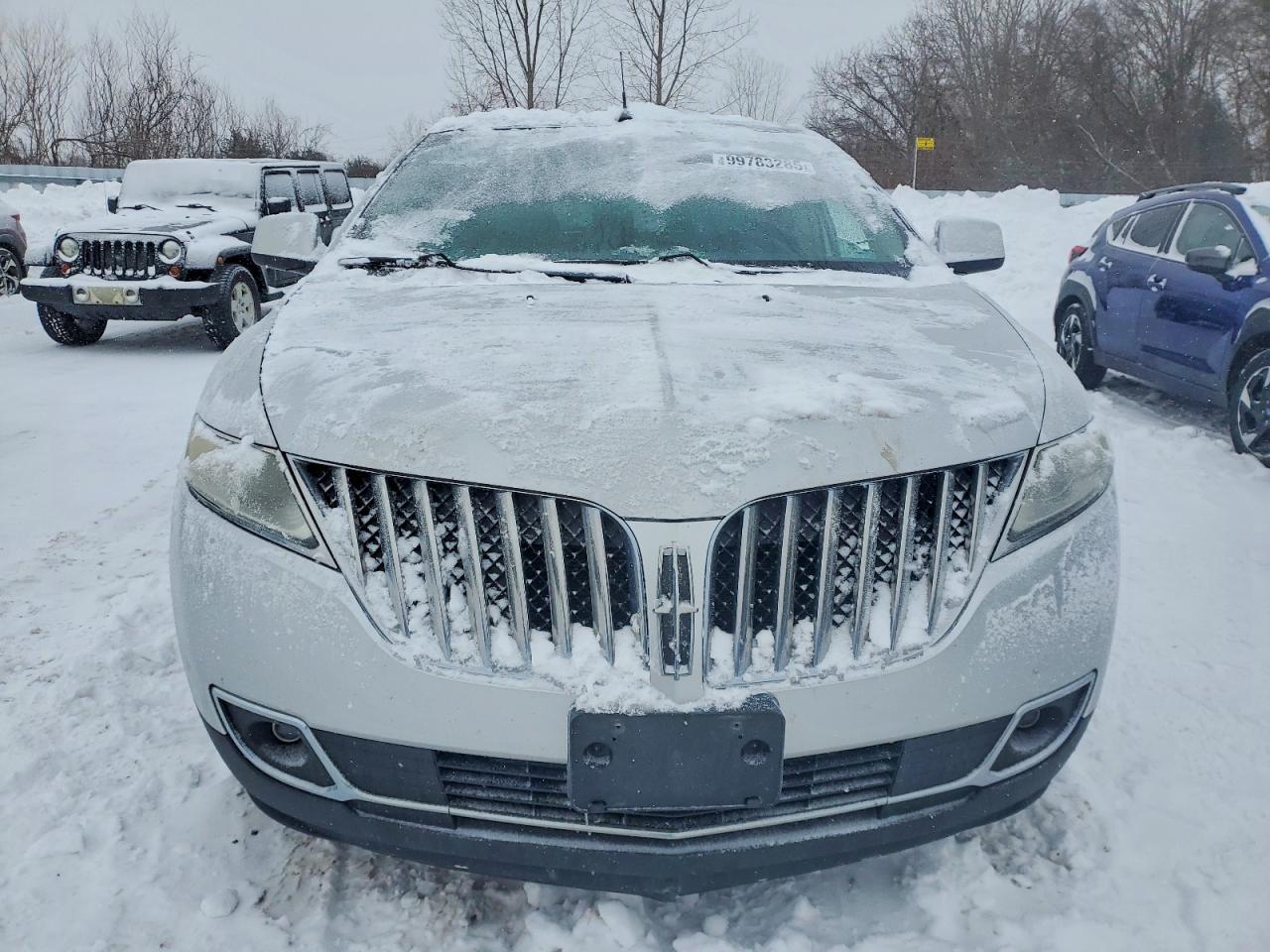 2011 LINCOLN MKX photo 5