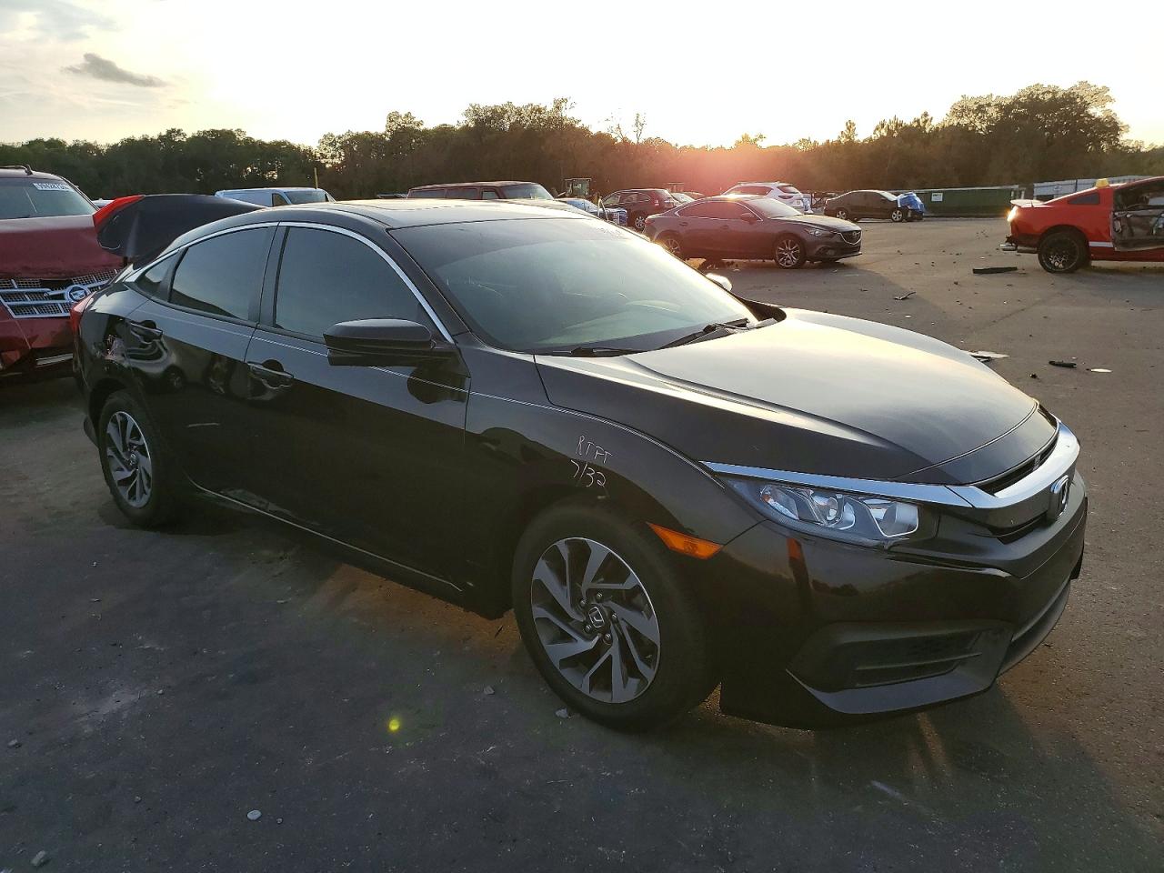 2017 HONDA CIVIC EX photo 4