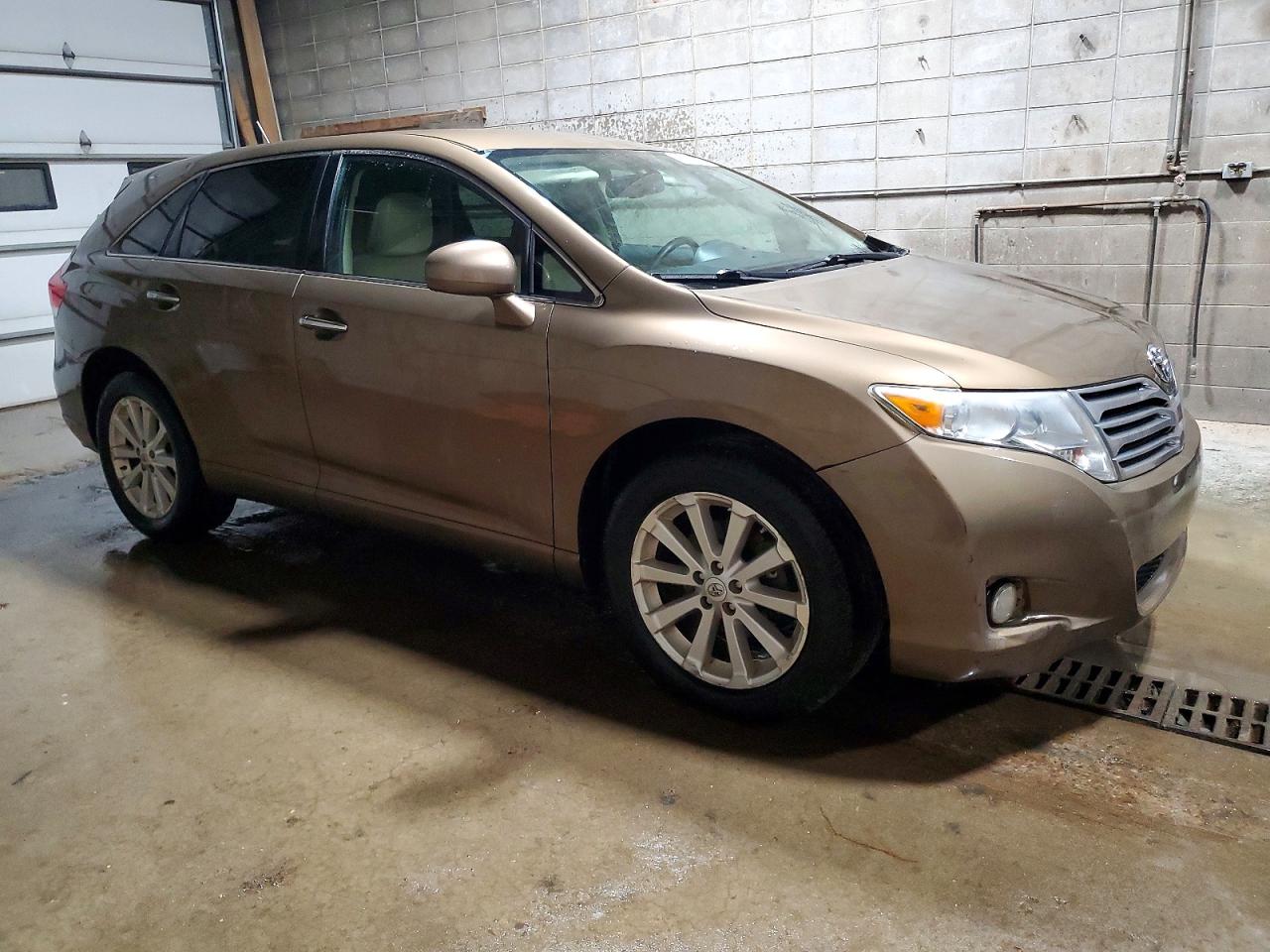 2009 TOYOTA VENZA photo 4