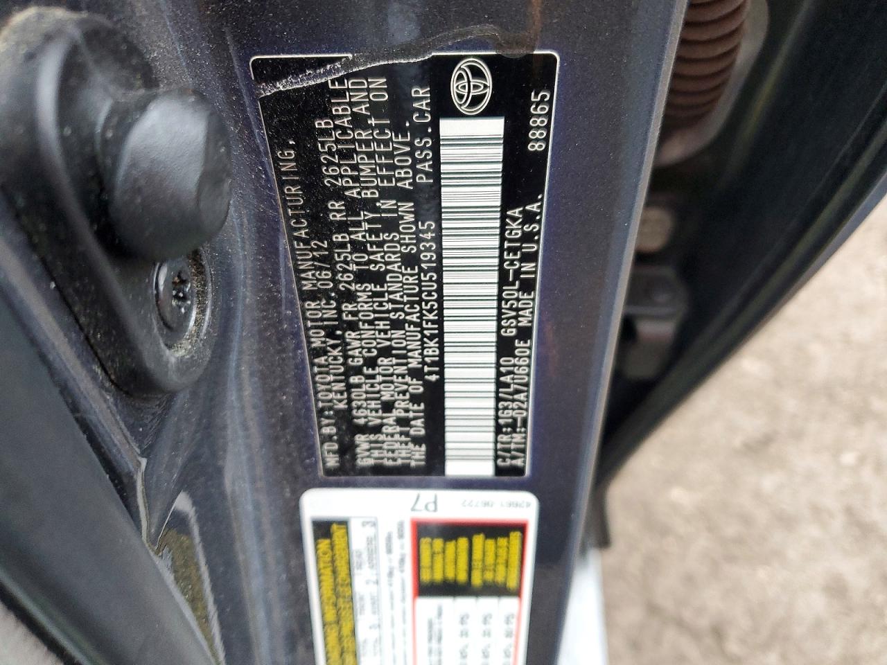 2012 TOYOTA CAMRY SE photo 12