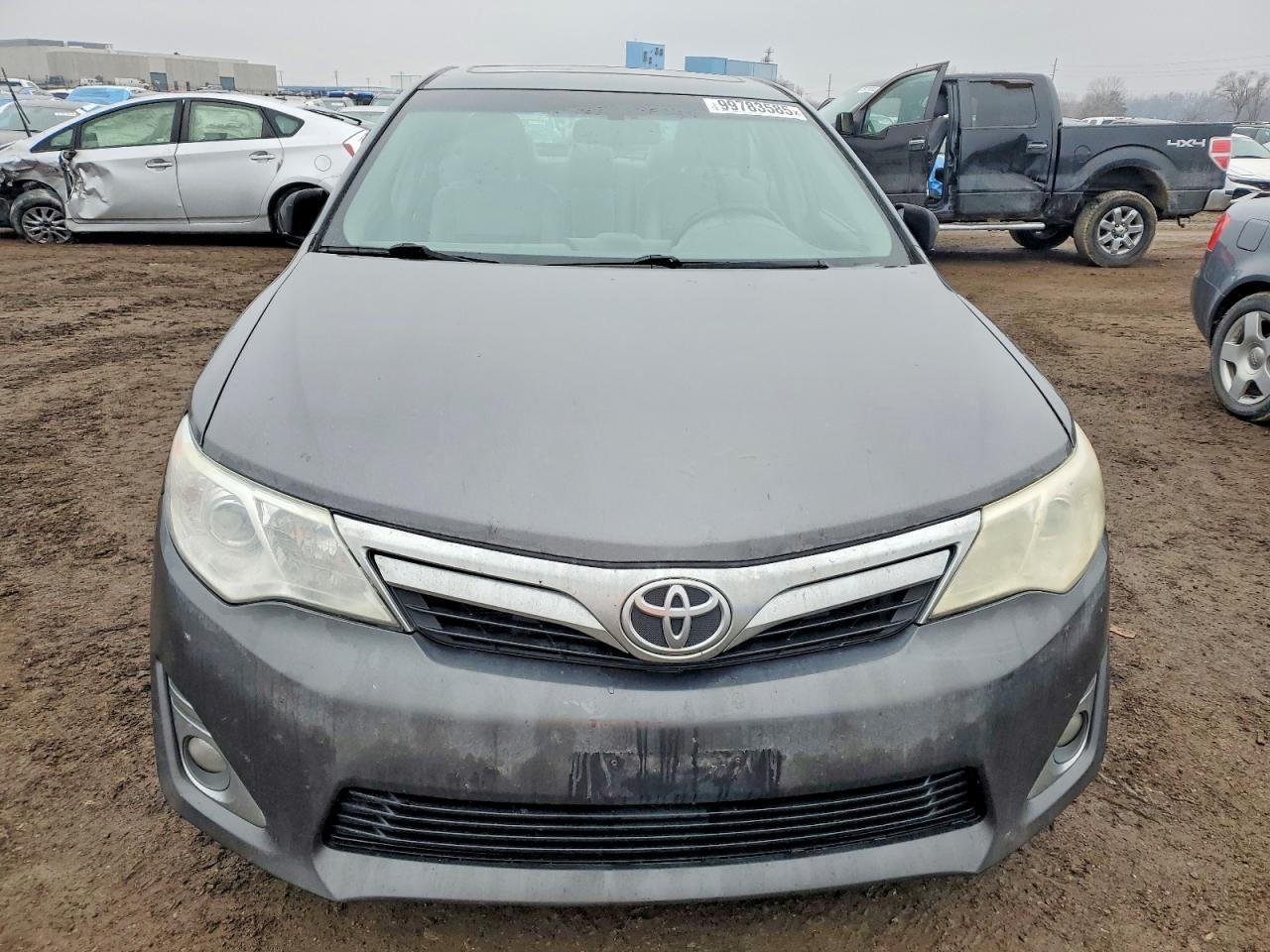 2012 TOYOTA CAMRY SE photo 5