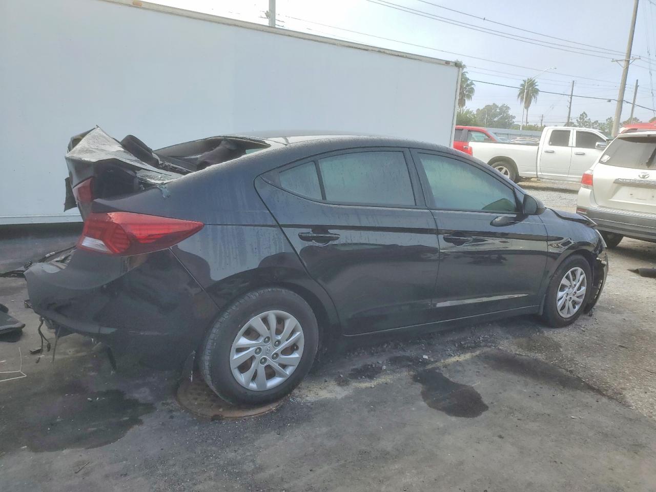 2019 HYUNDAI ELANTRA SE photo 7