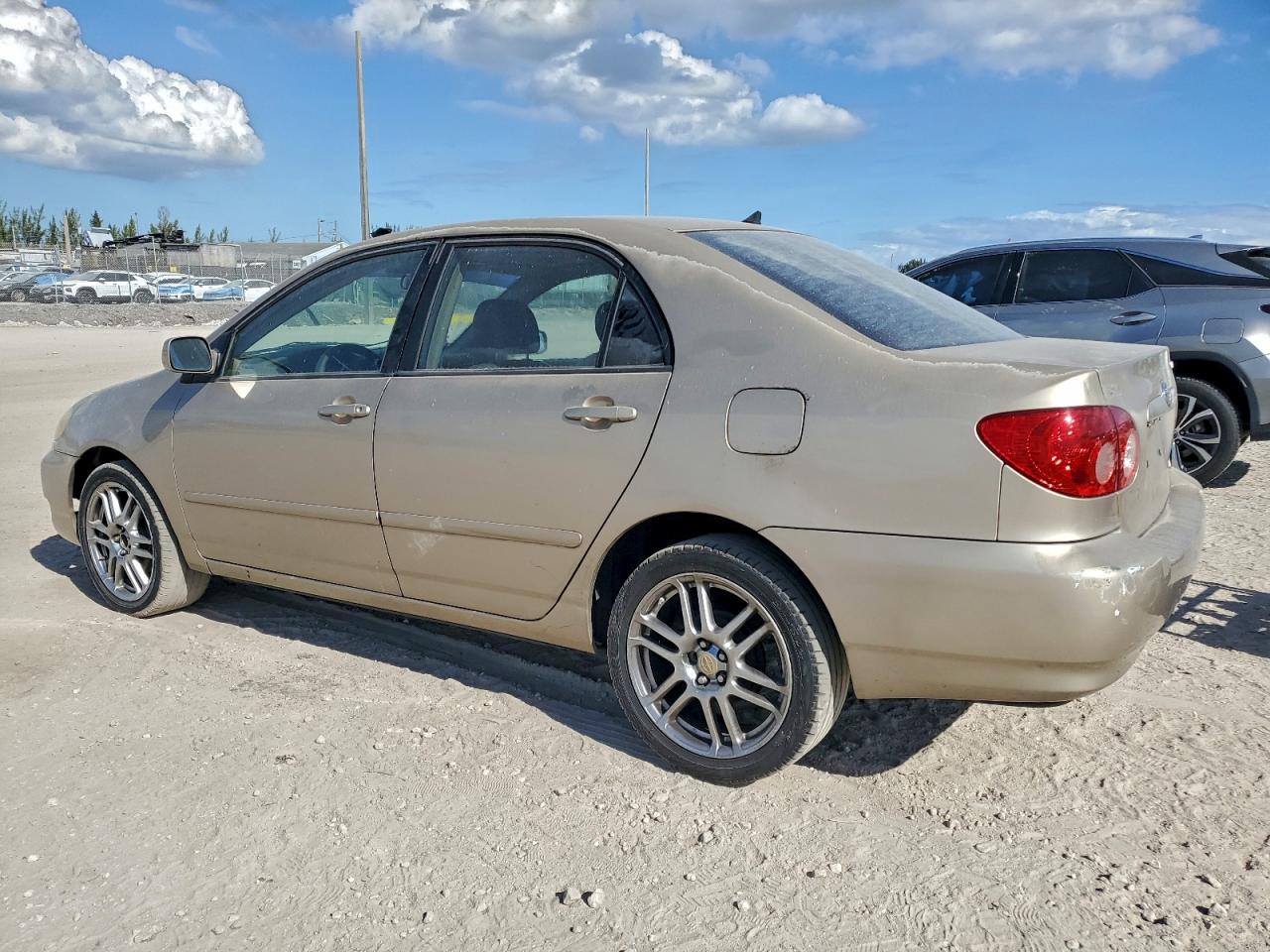 2005 TOYOTA COROLLA CE photo 2