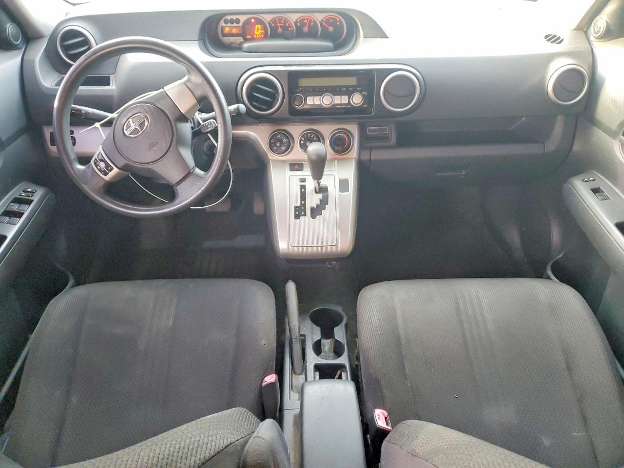 2008 TOYOTA SCION XB photo 8