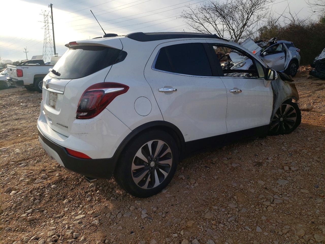 2017 BUICK ENCORE ESSENCE photo 3