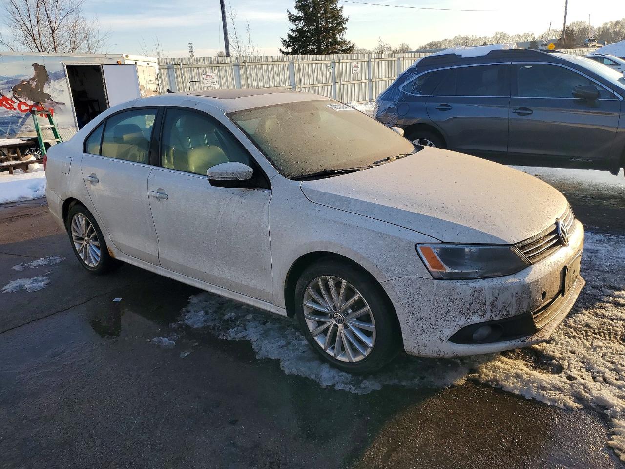 2013 VOLKSWAGEN JETTA TDI photo 4