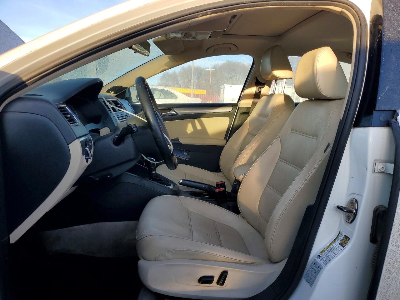 2013 VOLKSWAGEN JETTA TDI photo 7