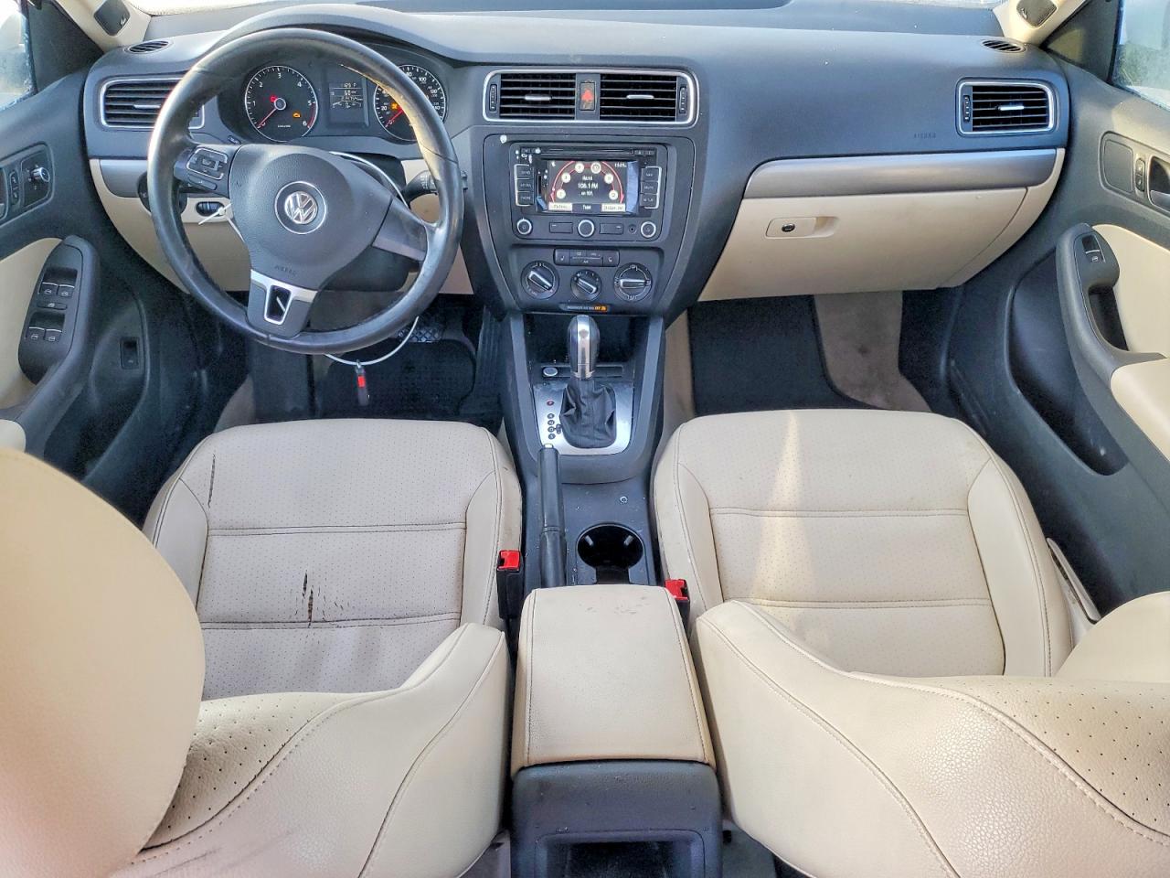 2013 VOLKSWAGEN JETTA TDI photo 8