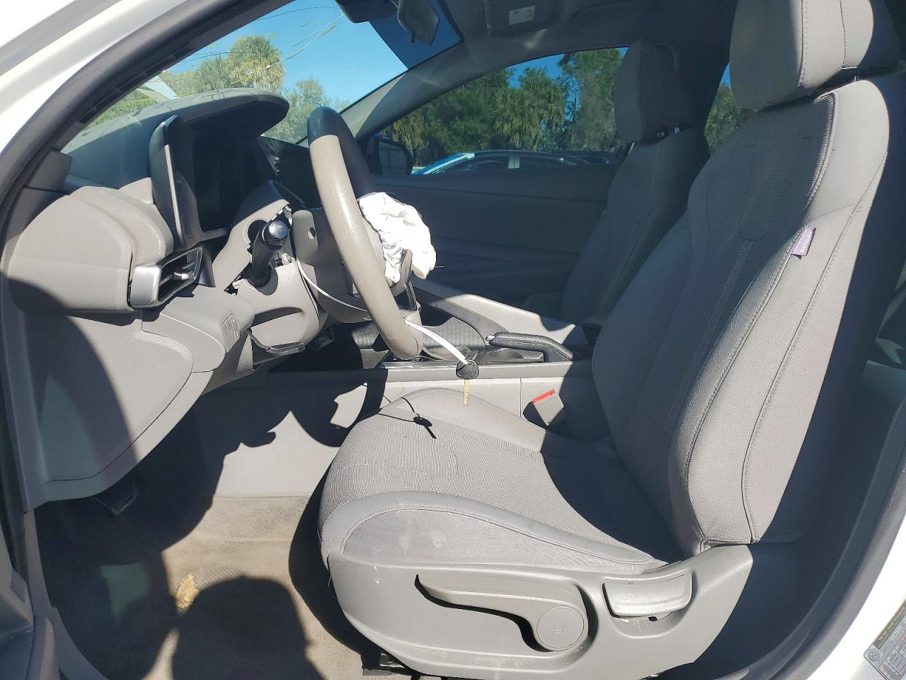 2021 HYUNDAI ELANTRA SE photo 7