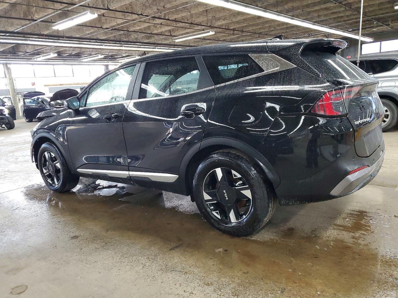 2026 KIA SPORTAGE LX photo 2