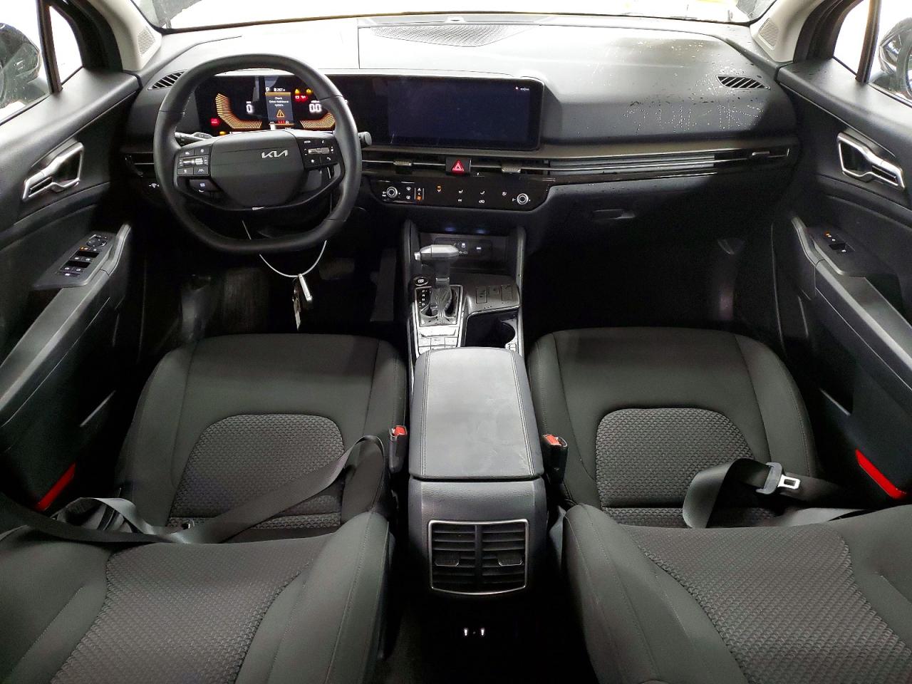 2026 KIA SPORTAGE LX photo 8