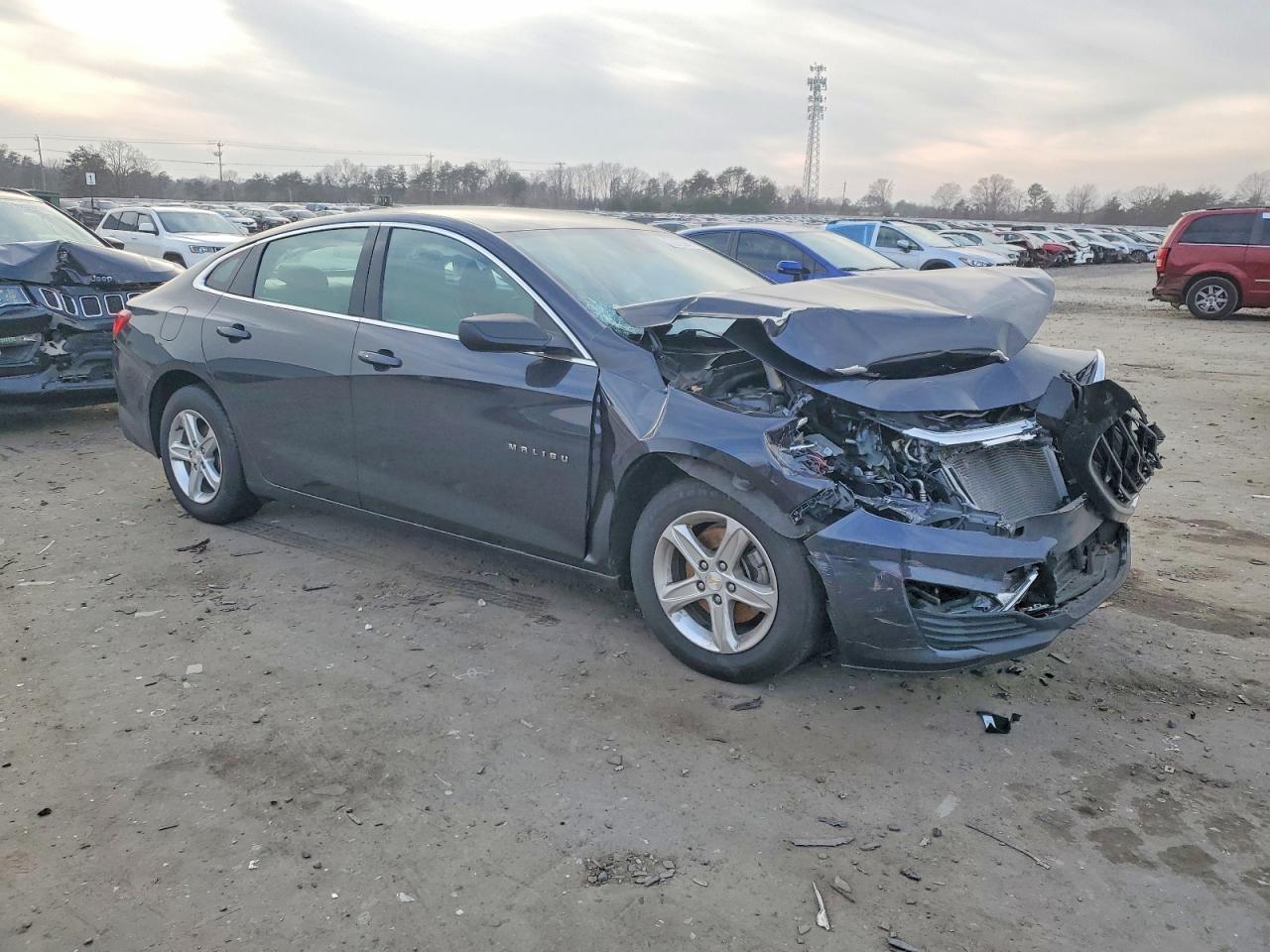 2023 CHEVROLET MALIBU LS photo 4