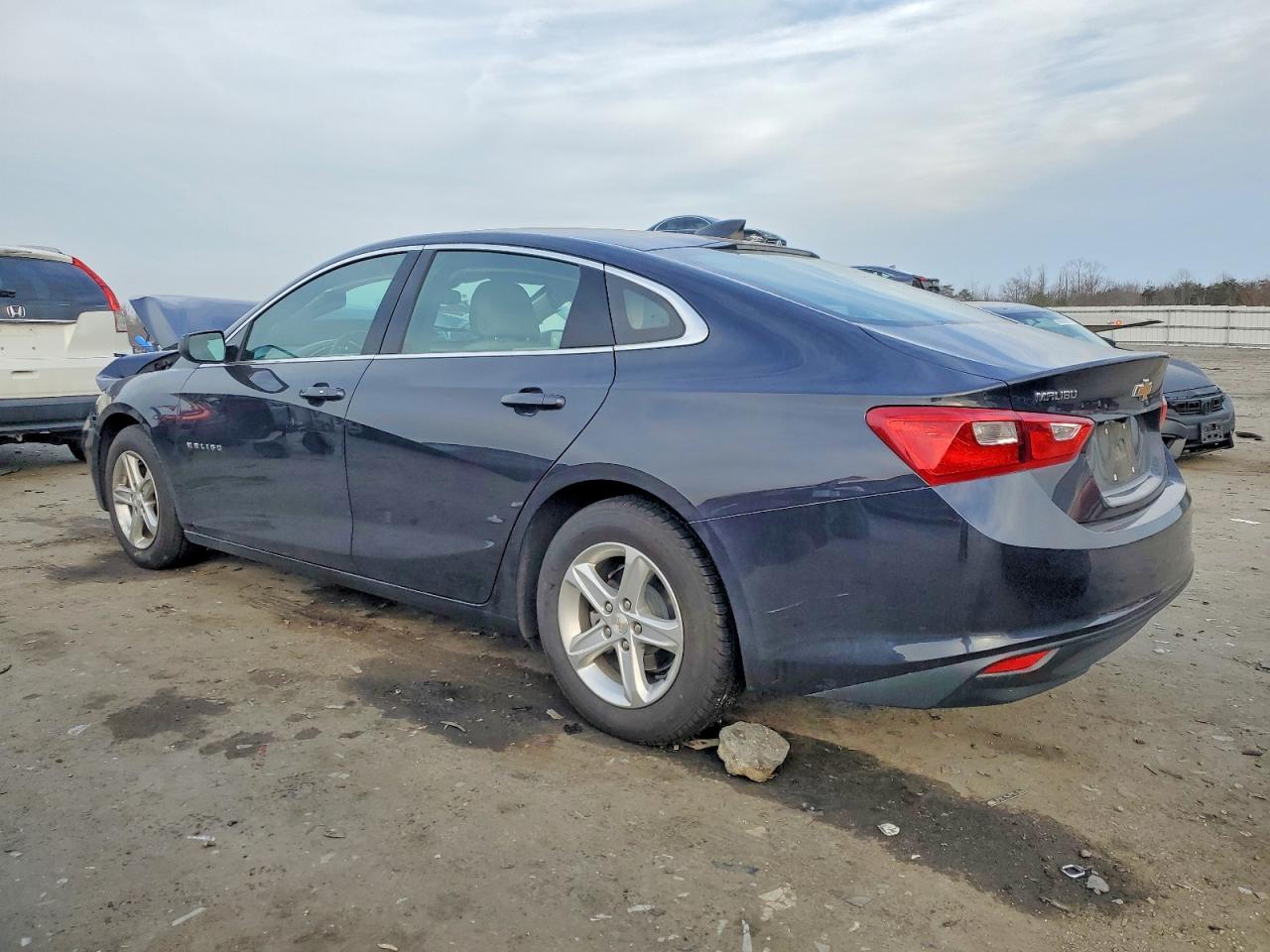 2023 CHEVROLET MALIBU LS photo 2