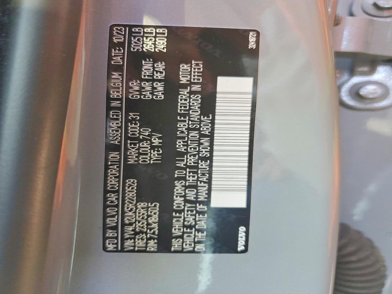 2024 VOLVO XC40 CORE photo 12