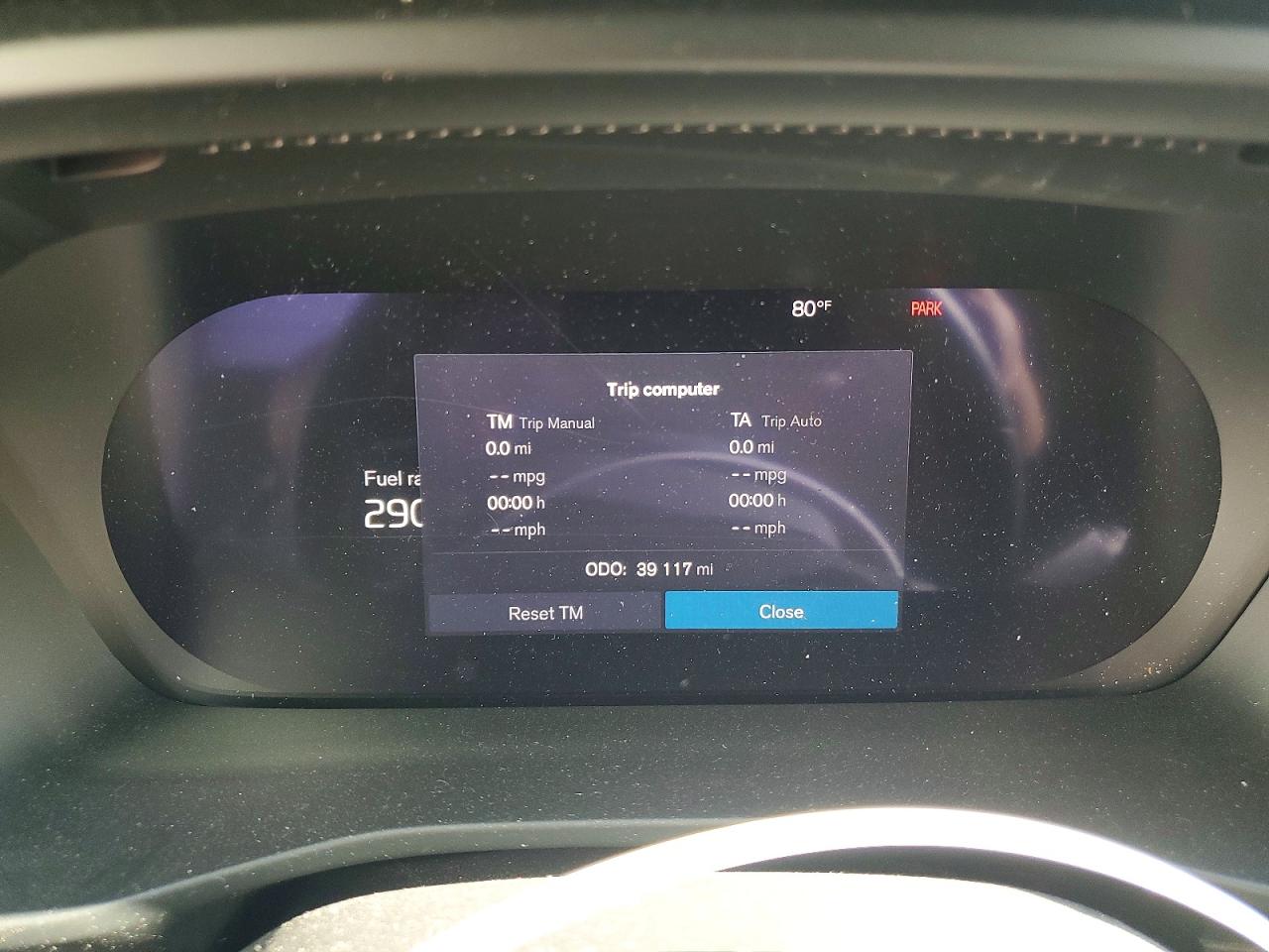 2024 VOLVO XC40 CORE photo 9