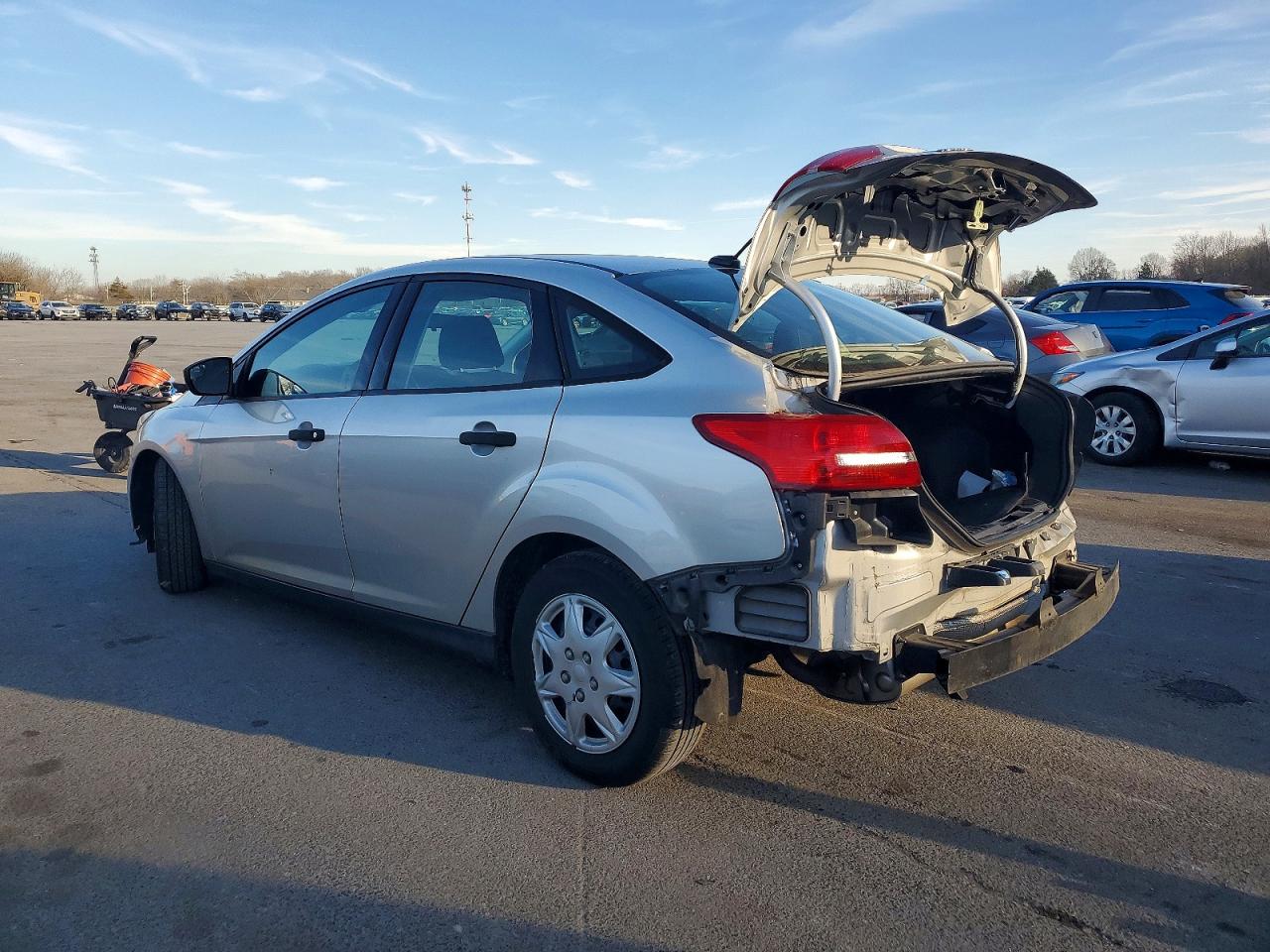 2018 FORD FOCUS S photo 2