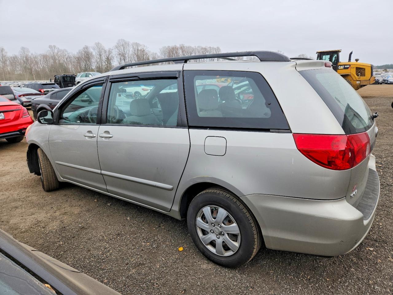 2006 TOYOTA SIENNA CE photo 2