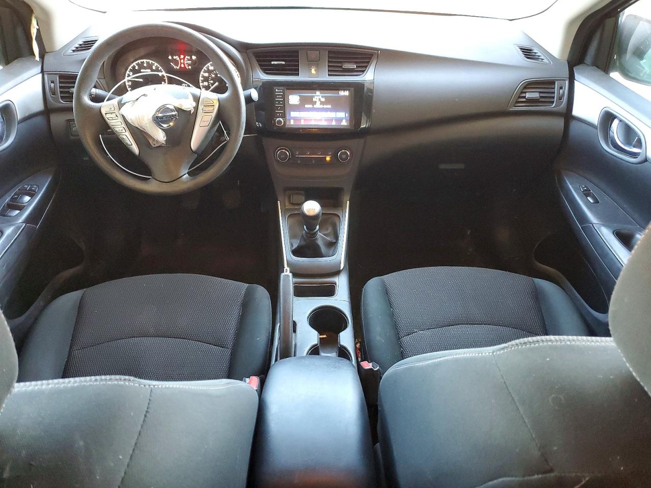 2019 NISSAN SENTRA S photo 8