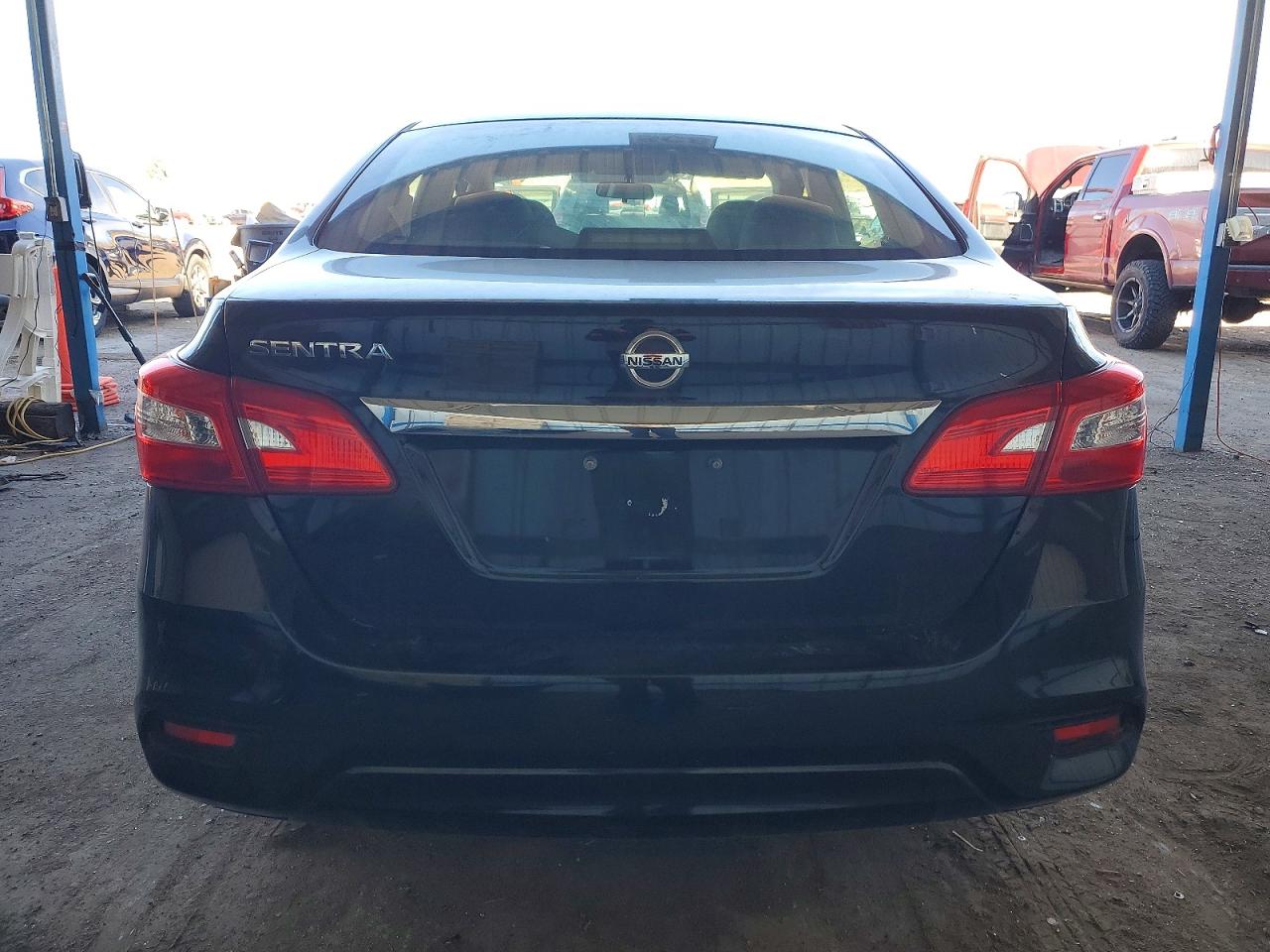 2019 NISSAN SENTRA S photo 6