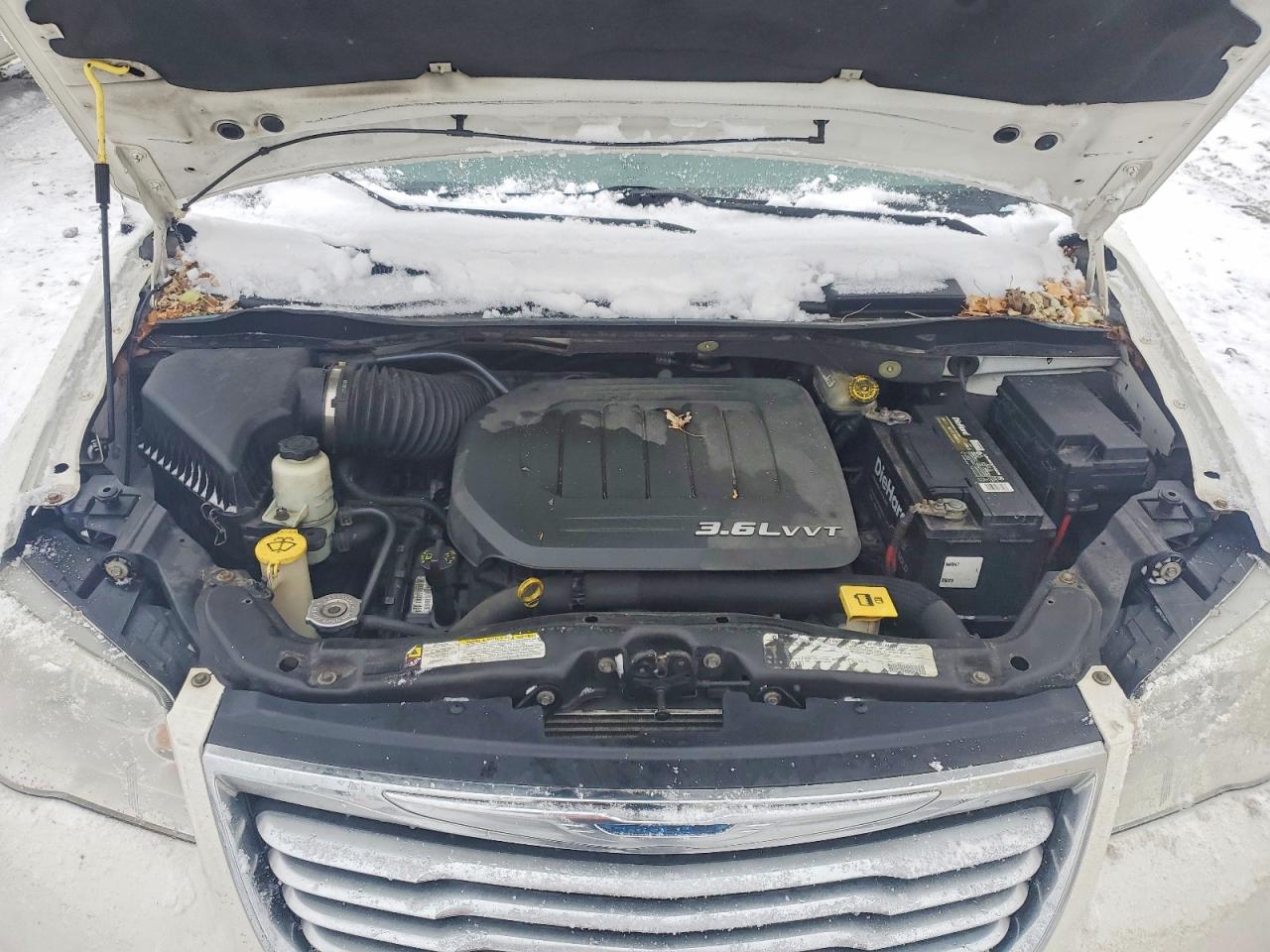 2012 CHRYSLER TOWN & COUNTRY TOURING photo 12